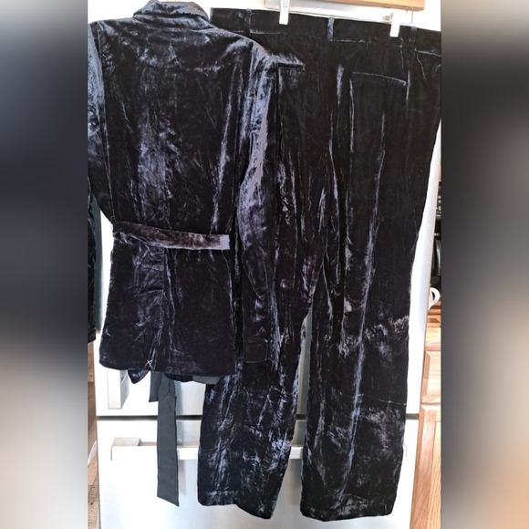 Gorgeous Ann Taylor Velvet Suit Blazer Pants Blue Classic Polished Blend 14,16 - Picture 4 of 14